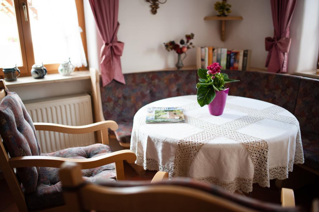 Parkhotel Living Bad Bayersoien Bagian luar foto