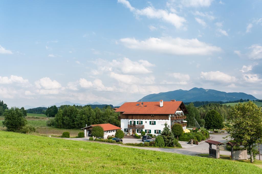 Parkhotel Living Bad Bayersoien Bagian luar foto
